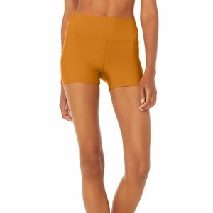 Alo High-Waist Airlift Shorts, Bronze, M